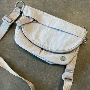Lululemon all night festival bag micro size